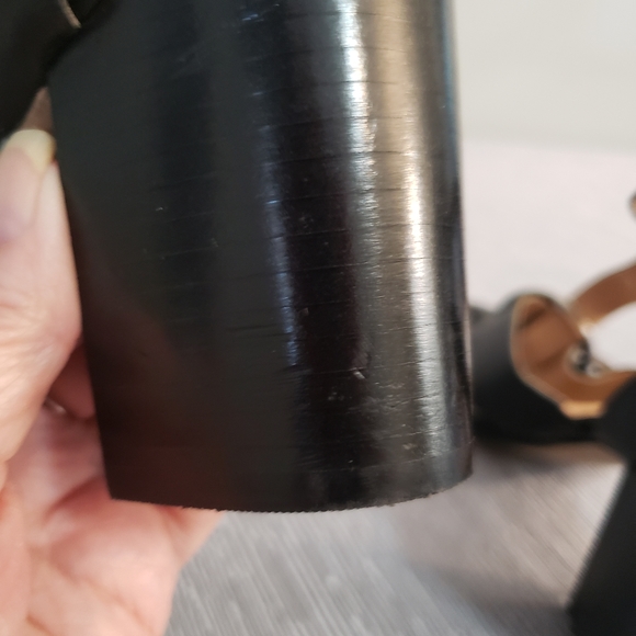 Marc Fisher Alina Ankle Strap Leather Upper Heel Sandals Size 8M - Picture 14 of 14